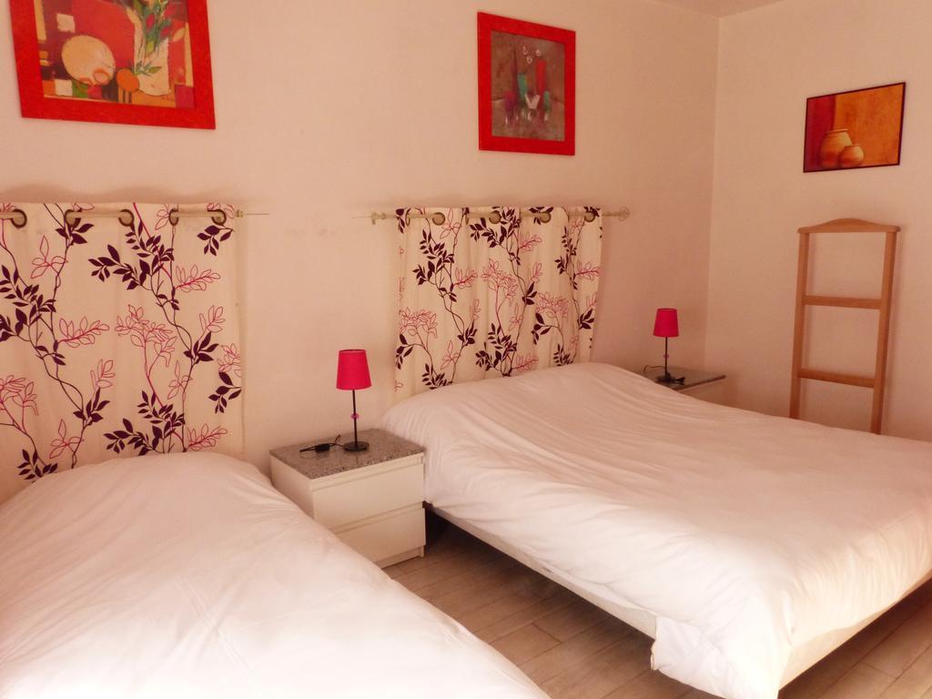 Logis Hotel Au Croissant Buzançais エクステリア 写真