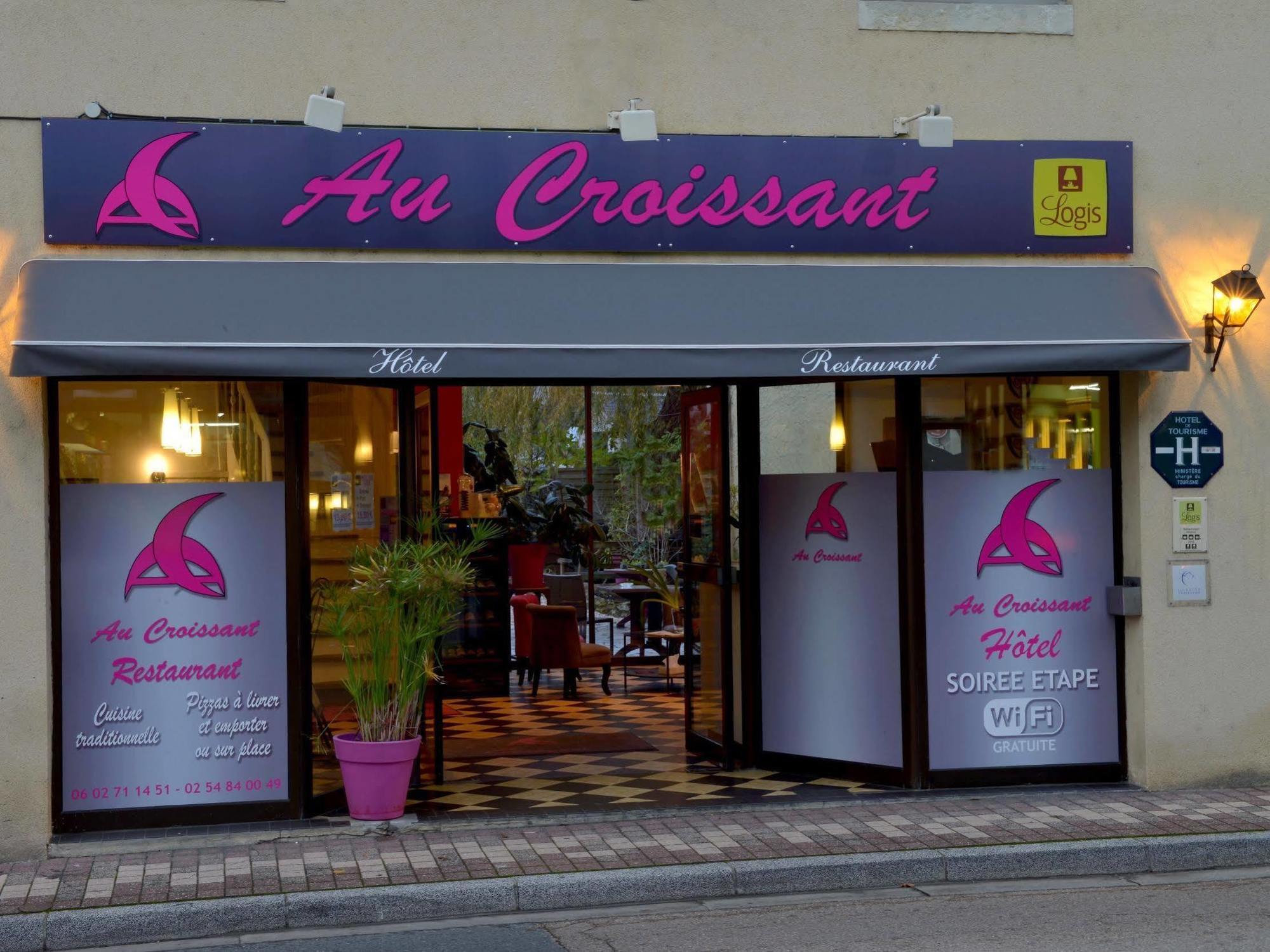 Logis Hotel Au Croissant Buzançais エクステリア 写真